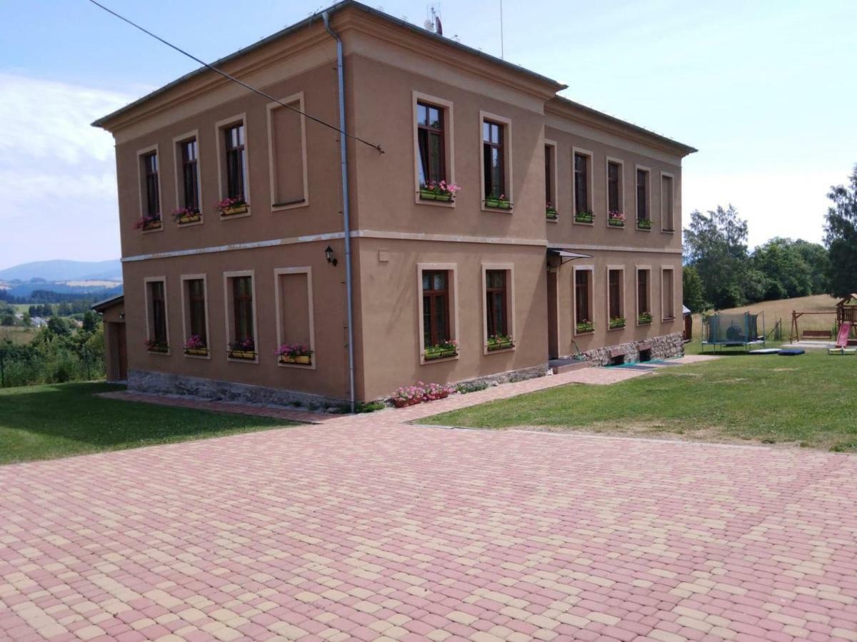 Pension Stara Skola Vysoke Zibridovice Exterior foto